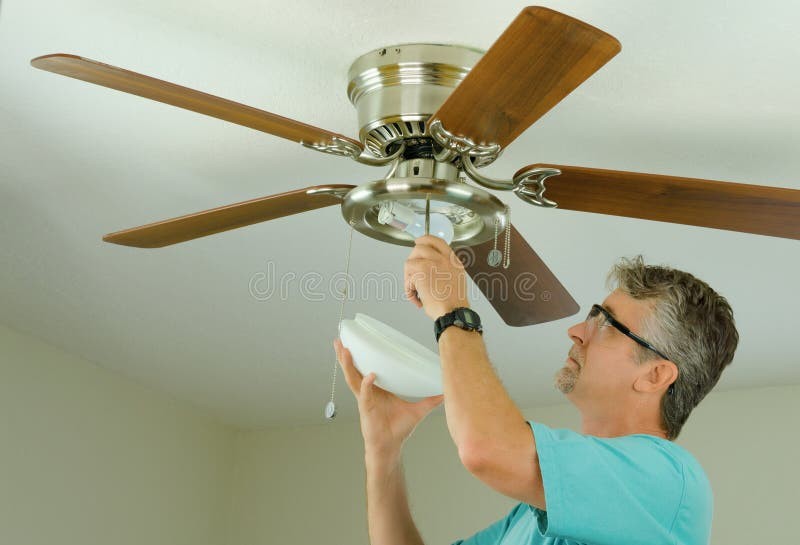 Hướng Dẫn Cách Sửa Quạt Trần Tại Nhà Và Bí Quyết Bảo Dưỡng Bền Lâu
