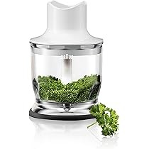 Xay nhuyễn thịt bò và rau cải bằng máy xay cầm tay Braun MQ5000 cho bé 1 tuổi