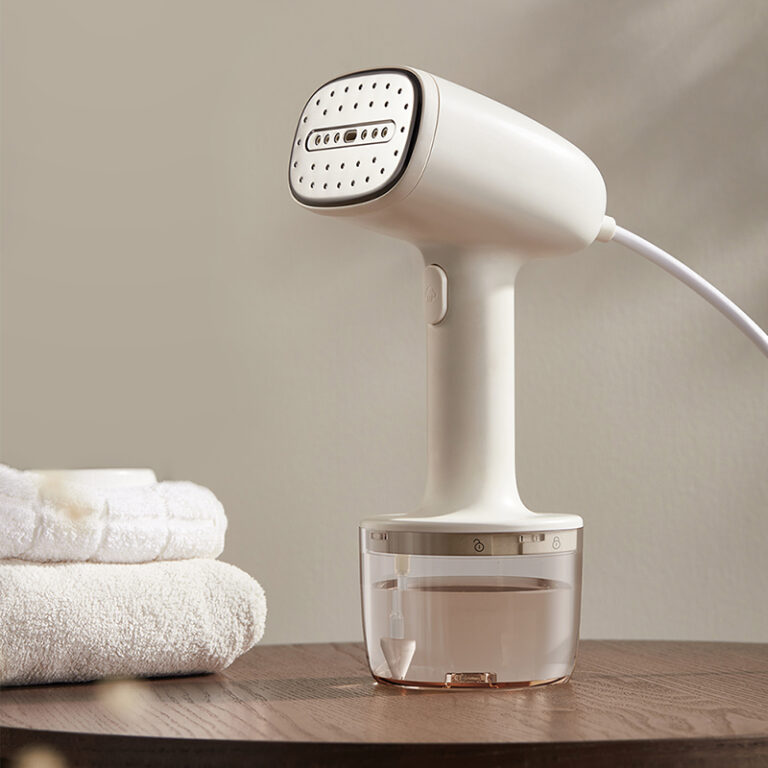 Bàn ủi hơi nước cầm tay Bear GTJ-D10M1 – Chính hãng Việt Nam