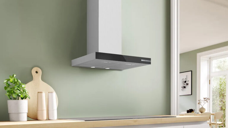 Máy hút mùi áp tường Bosch DWB67BK61T 60cm