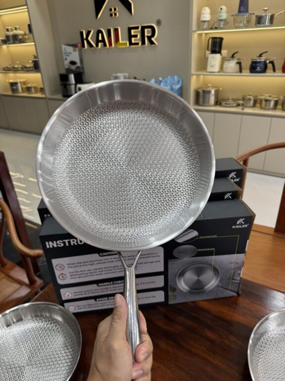 Chảo Inox Vân Hoa Kailer Size 30
