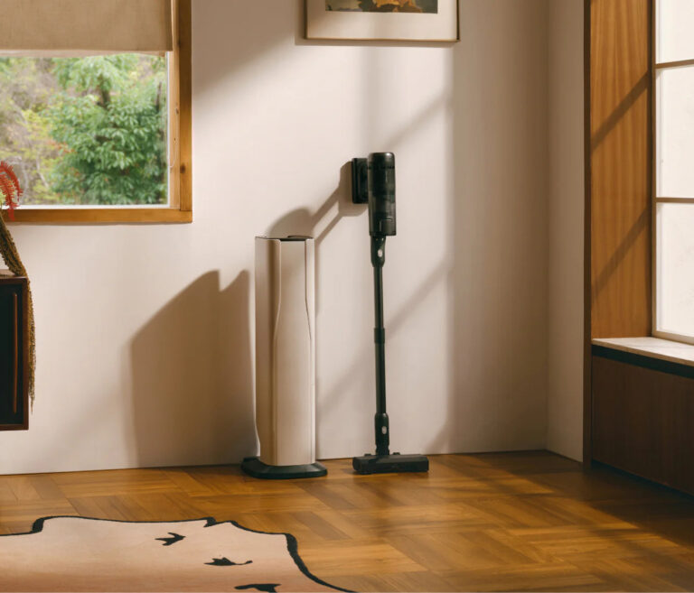 Máy hút bụi cầm tay Roborock H60 Hub Pro