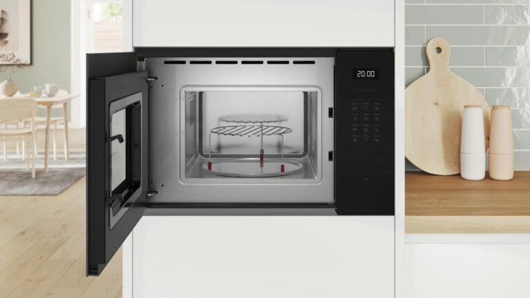 Lò vi sóng âm tủ Bosch BEL524MB2