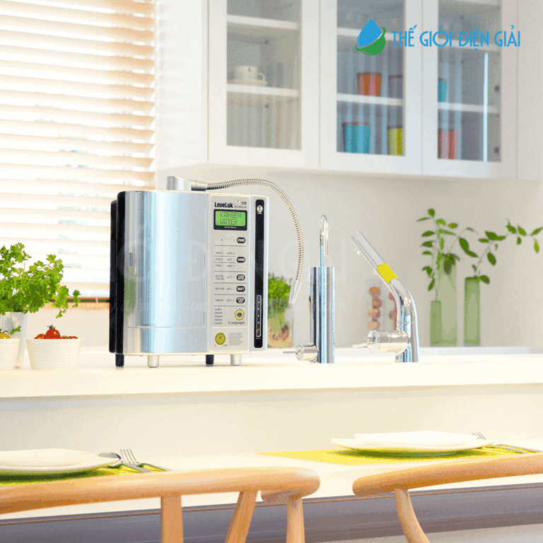Máy lọc nước ion kiềm Kangen Leveluk SD501 Platinum