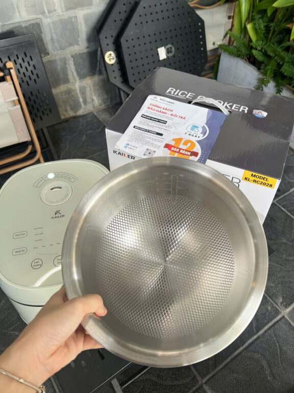 Nồi Cơm Điện Tử 1,8L Kailer KL-RC2028