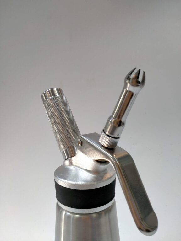 Bình xịt kem Promix CW-500